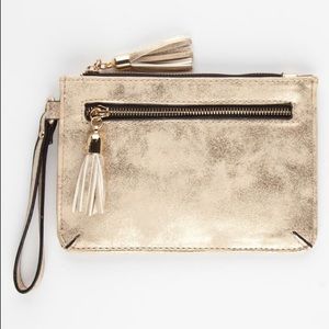 BUCKLE Violet Ray Gold Metallic Wristlet — 6 AVAIL
